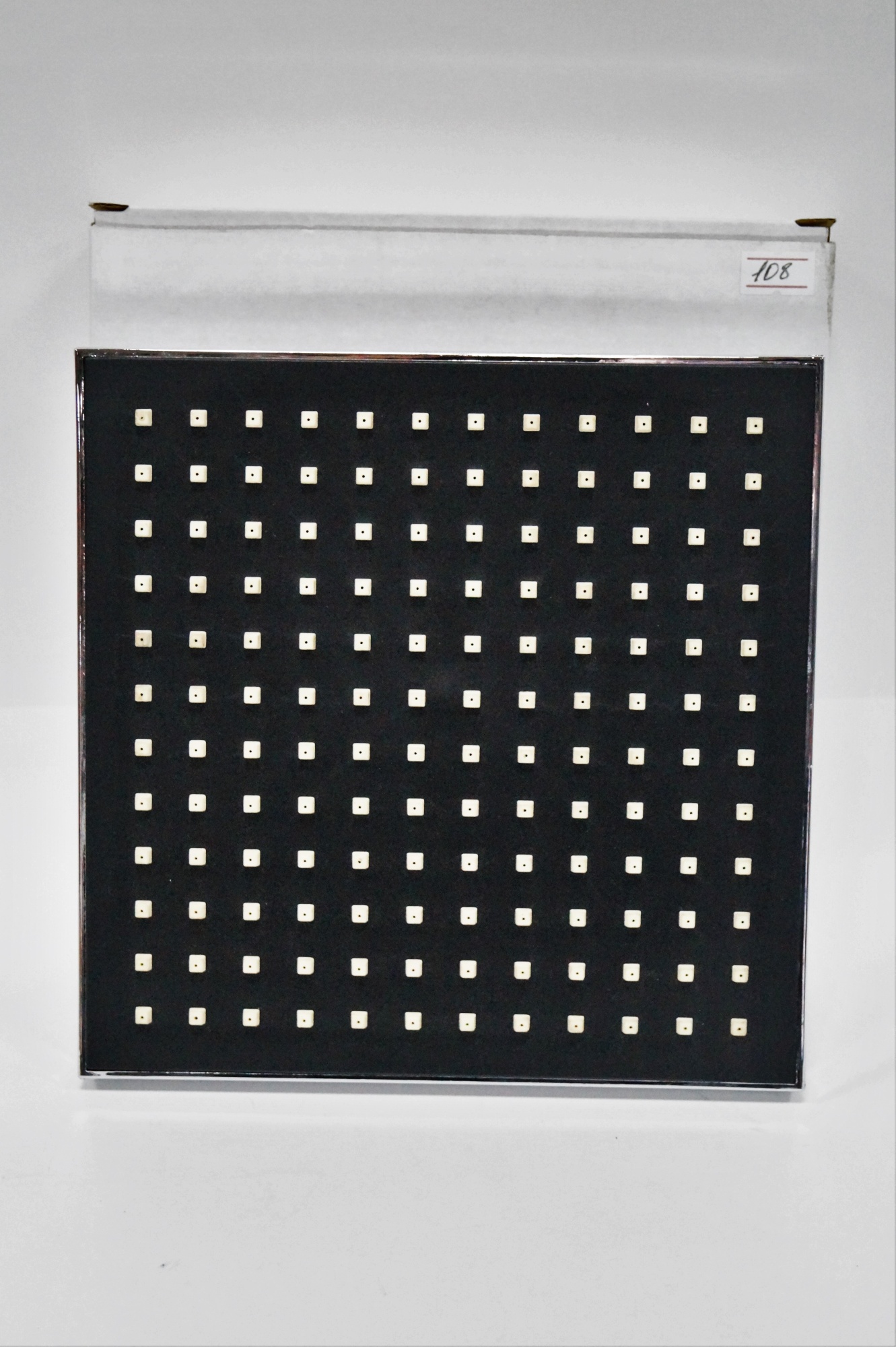 Тропический душ, 200мм Х 200мм, лейка с черной вставкой и хромированным покрытием