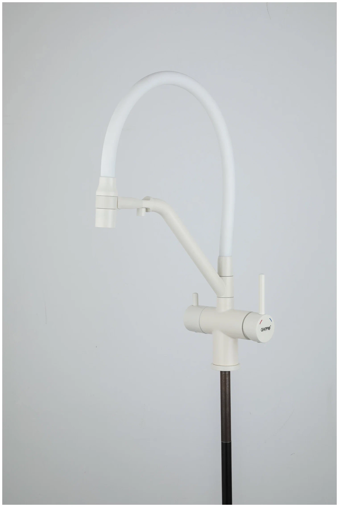 Смеситель для кухни с гибким изливом и фильтром Gappo G4398-88 белый