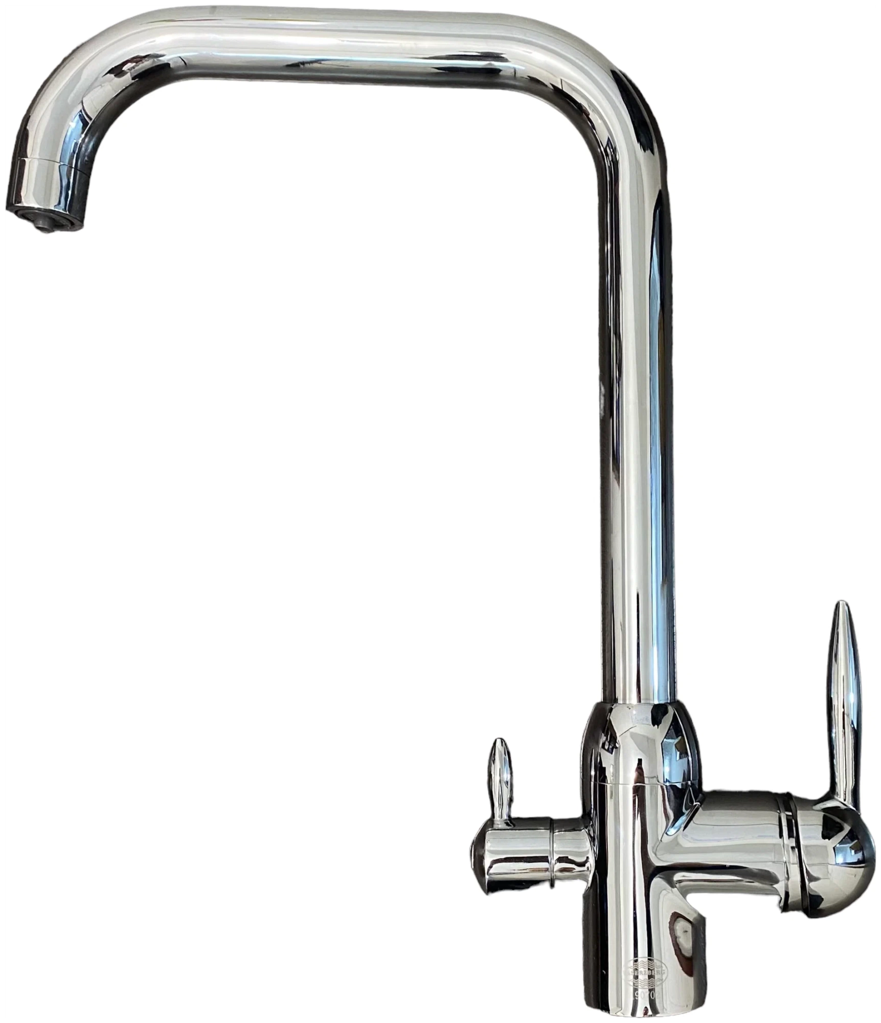 Смеситель для кухни с встроенным краном под питьевую воду Vaserzberg VS1725