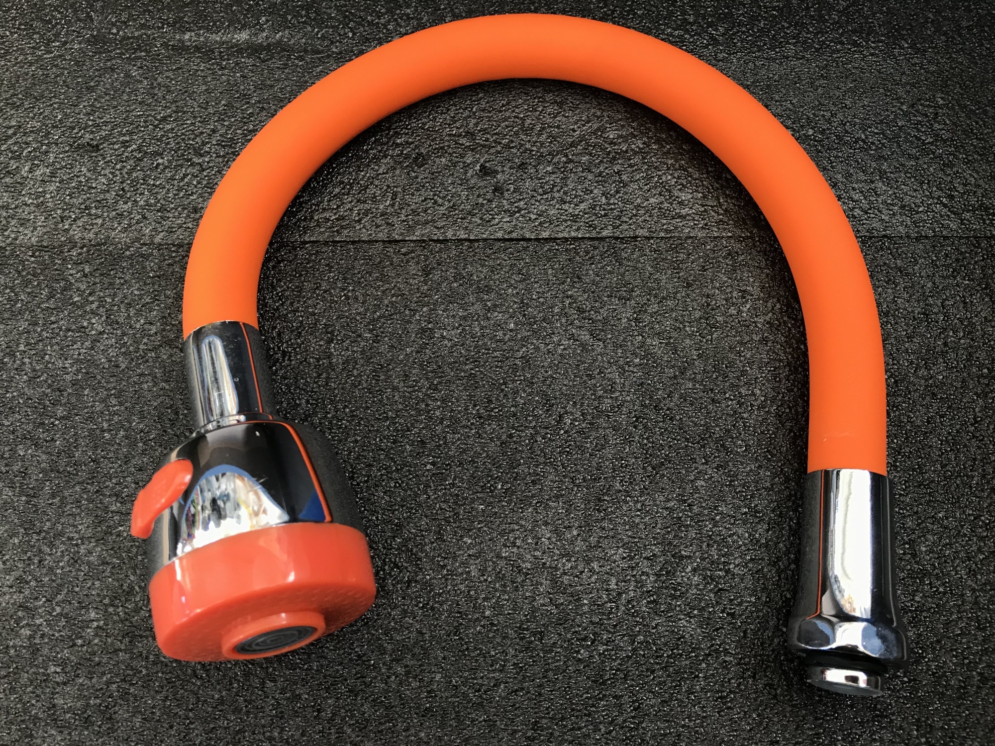 Гибкий излив для смесителя Vaserzberg VS-OR (оранжевый)